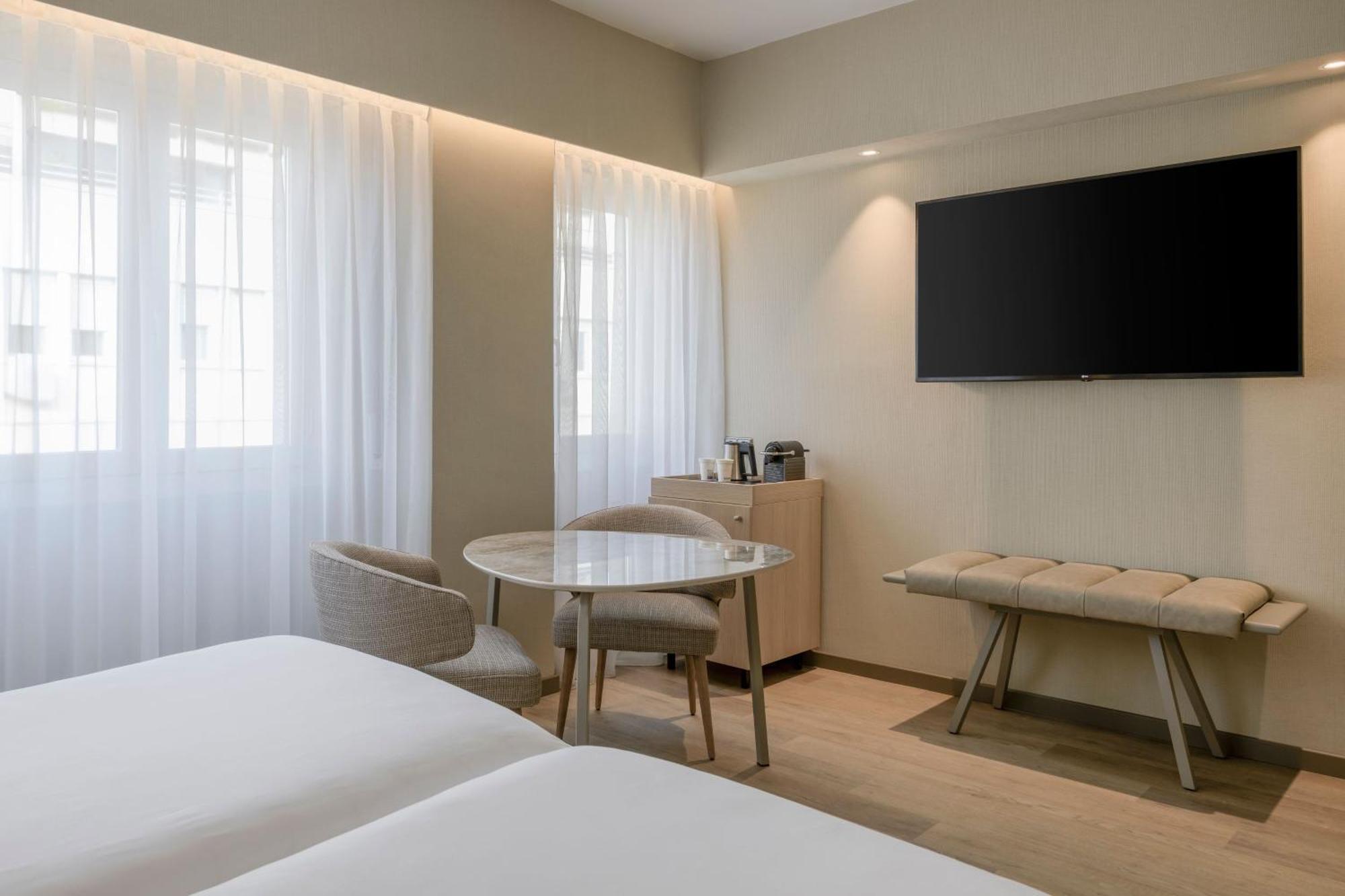 Ac Hotel Carlton Madrid By Marriott מראה חיצוני תמונה